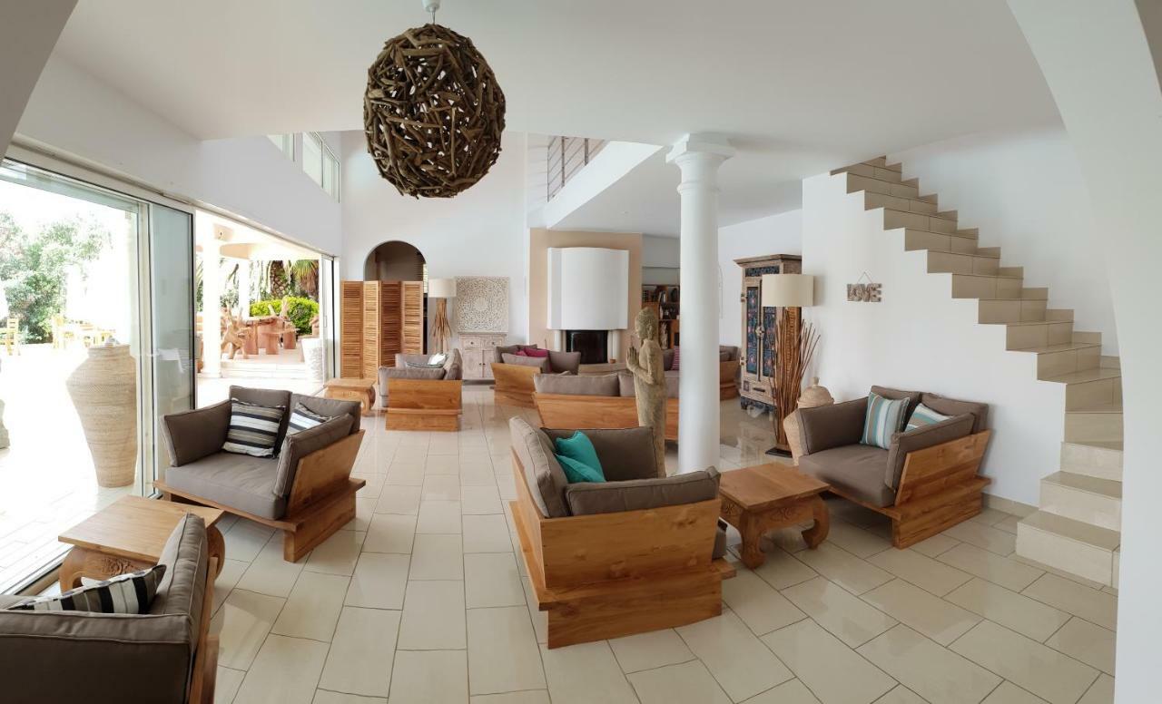 Torrella Villa